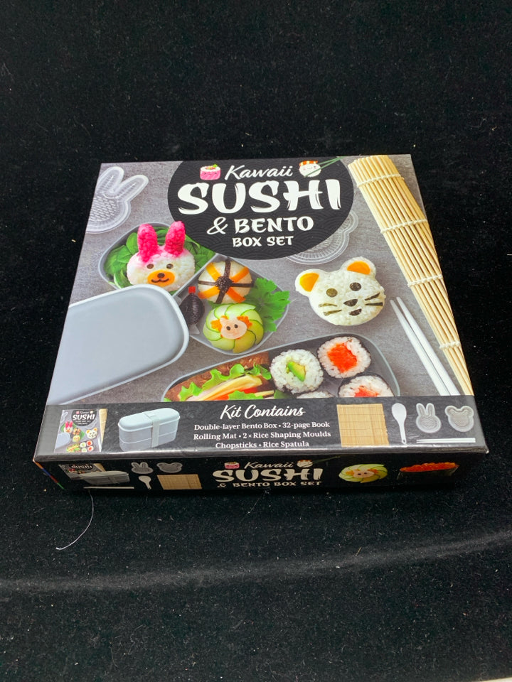 NIB SUSHI & BENTO BOX SET