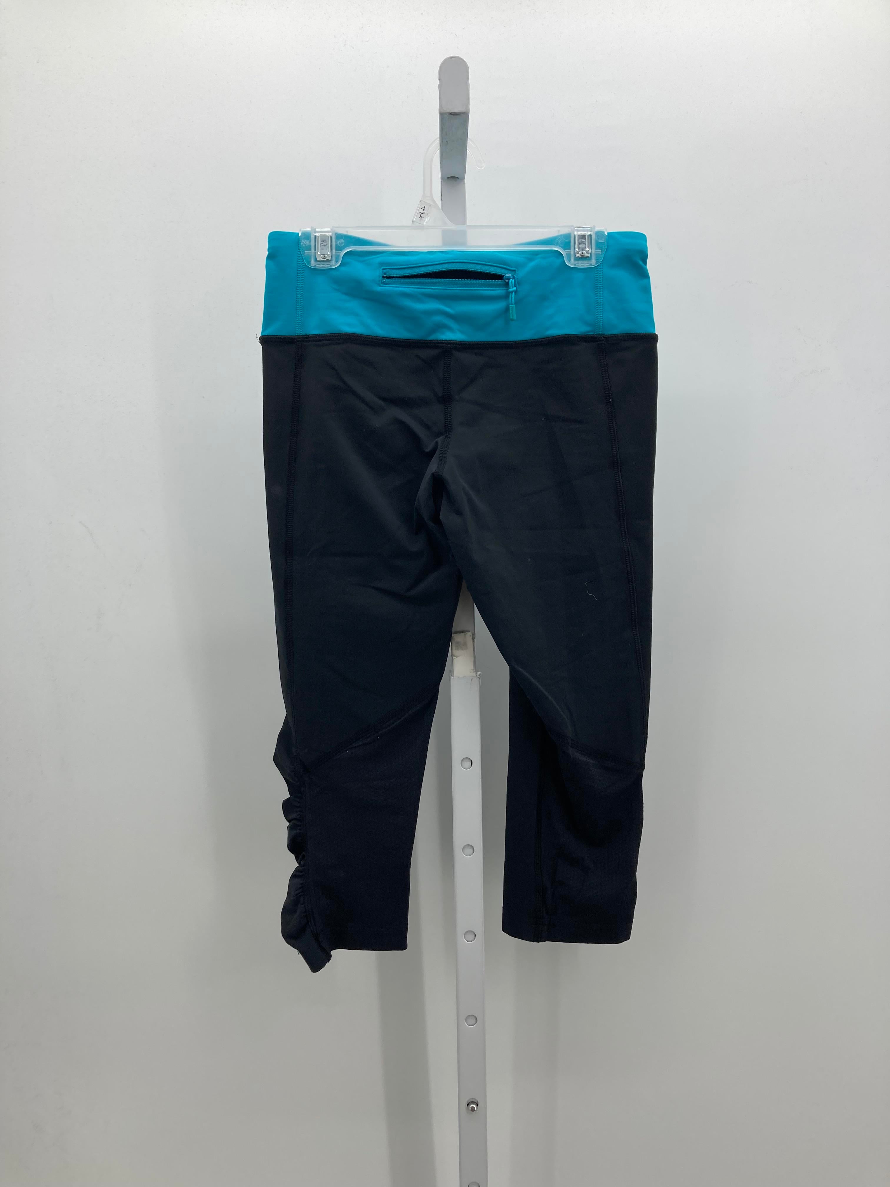 Lululemon Size 4 Misses Capri Pants