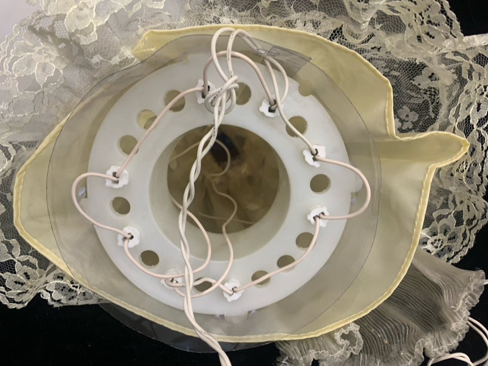 LIGHT UP ANGEL IN CREAM DRESS TREE TOPPER.