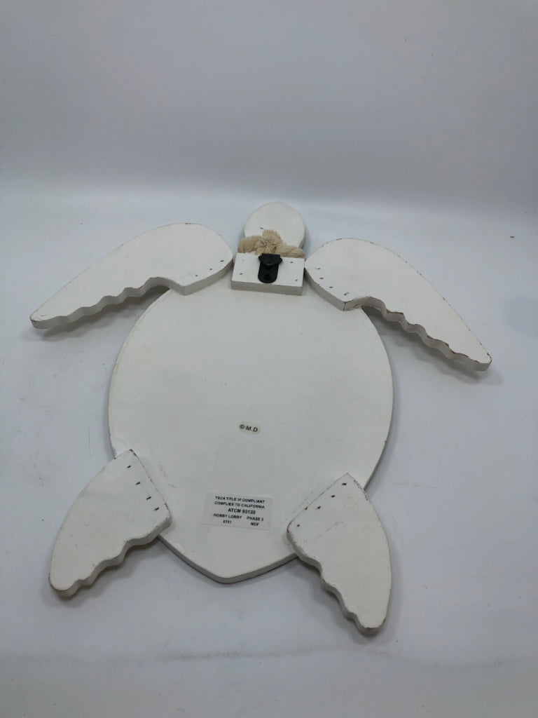 WOODEN SEA TURTLE W/SCALLOPED SHELL.