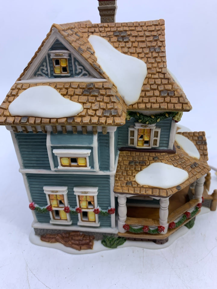 WINDHAM COUNTRY INN NEW ENGLAND VILLAGE W/BOX.