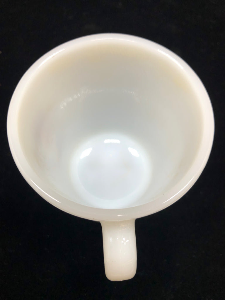 VTG TIGER MILK GLASS MUG.