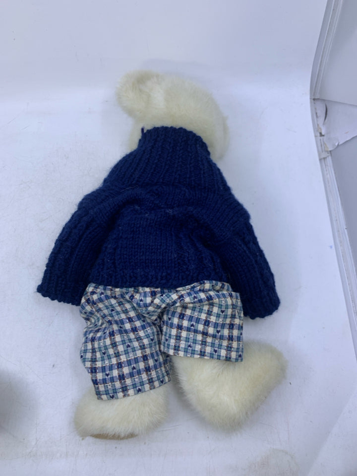 WHITE BEAR W/ BLUE SWEATER PLAID PANTS.