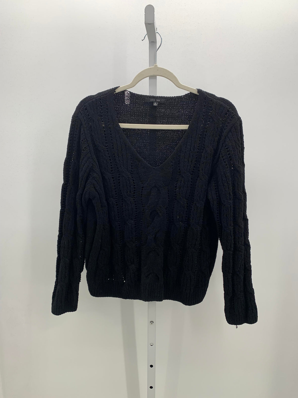 Love Tree Size Medium Juniors Long Sleeve Sweater