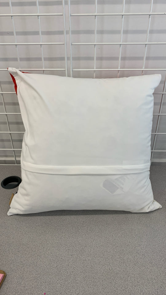 GEOMETRIC RED WHITE AND BLUE PILLOW.
