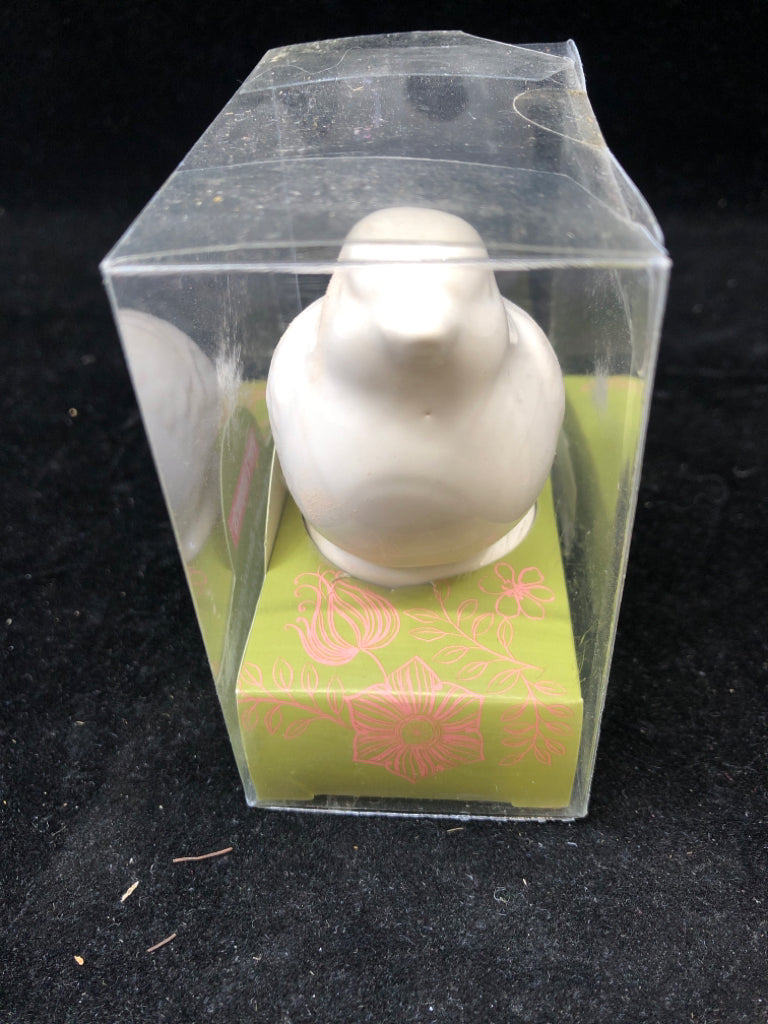 NIB WHITE BIRD REED DIFFUSER DECORATIVE LID-PIER 1.