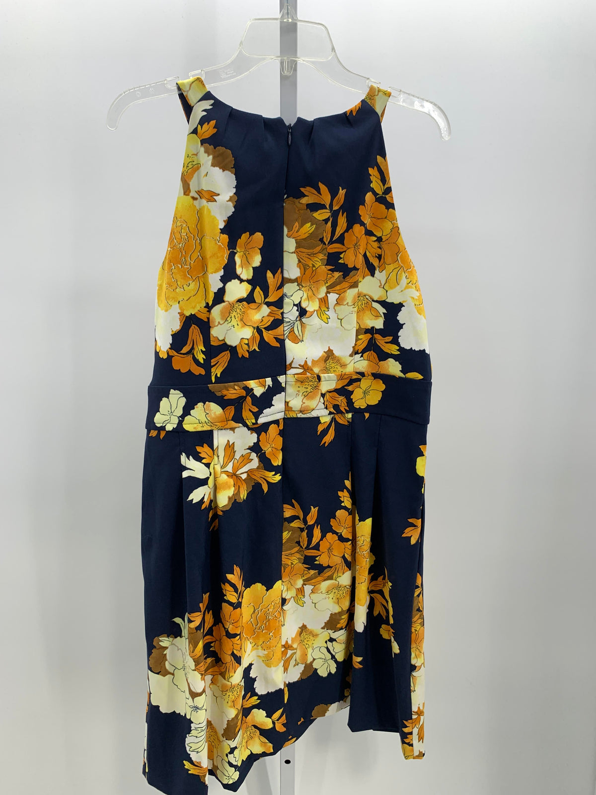 db Size 16 Misses Sleeveless Dress