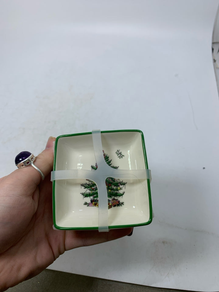 NIP E SPODE CHRISTMAS MINI SQUARE DISHES.