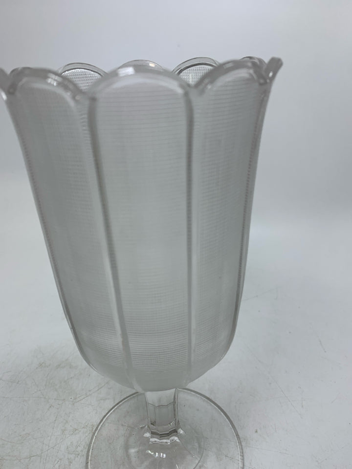VTG PRESSED GLASS PEDESTAL CELERY VASE SCALLOP EDGE.