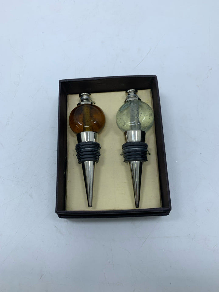 NIB 2 HEAVY GLASS WINE BOTTLE STOPPERS.
