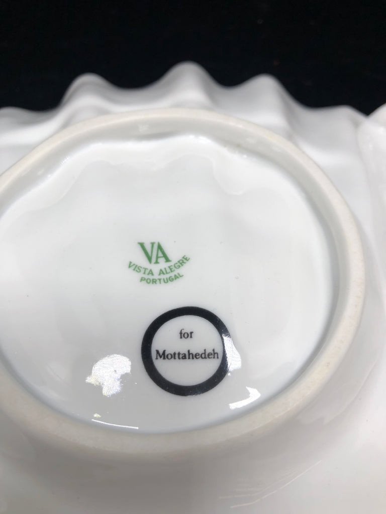 VTG VISTA ALEGRE YELLOW SEASHELL DISH.