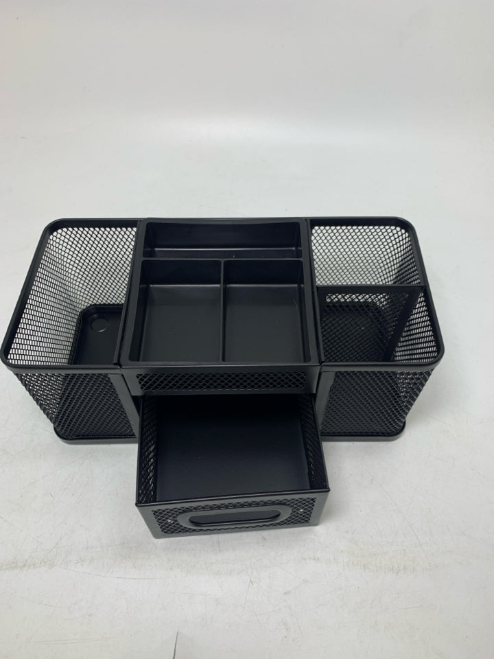 METAL DESK ORGANIZER.