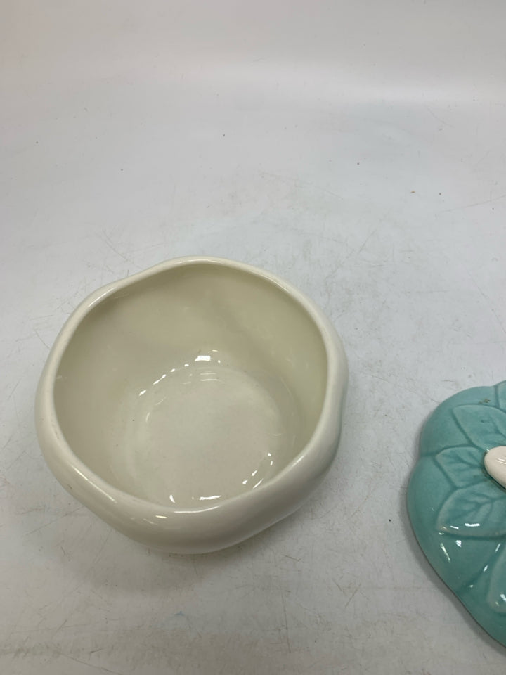 CERAMIC APPLE TEAL LID.