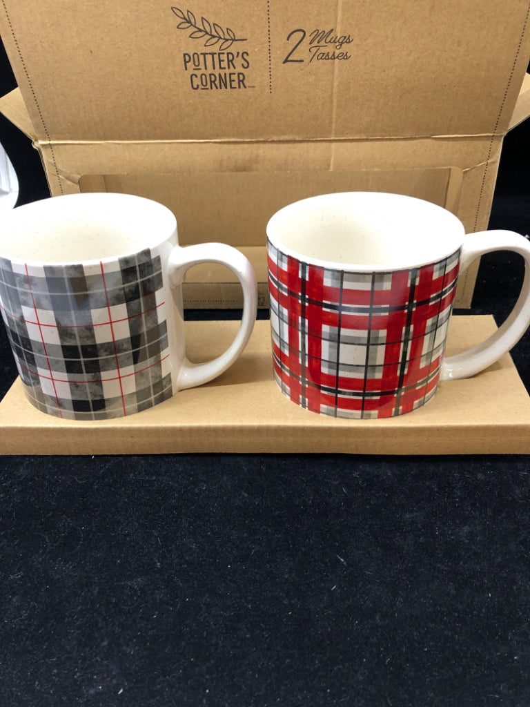 NIB 2 POTTERS CORNER PLAID MUGS.