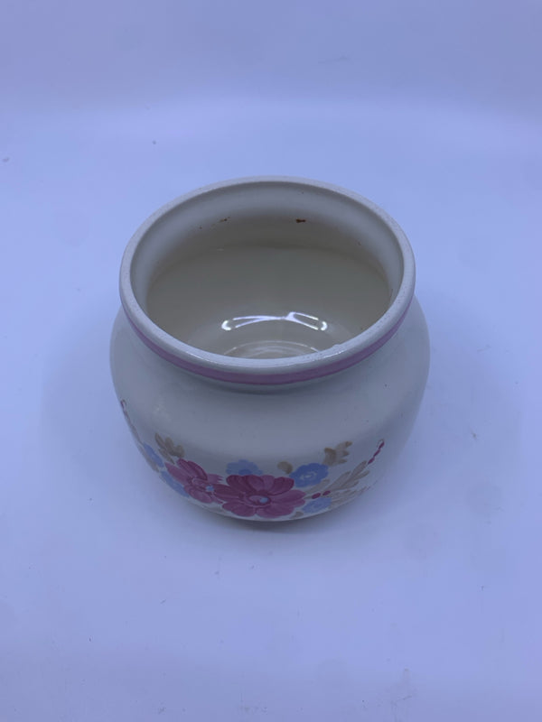 CREAM W PINK AND BLUE FLORAL PLANTER.