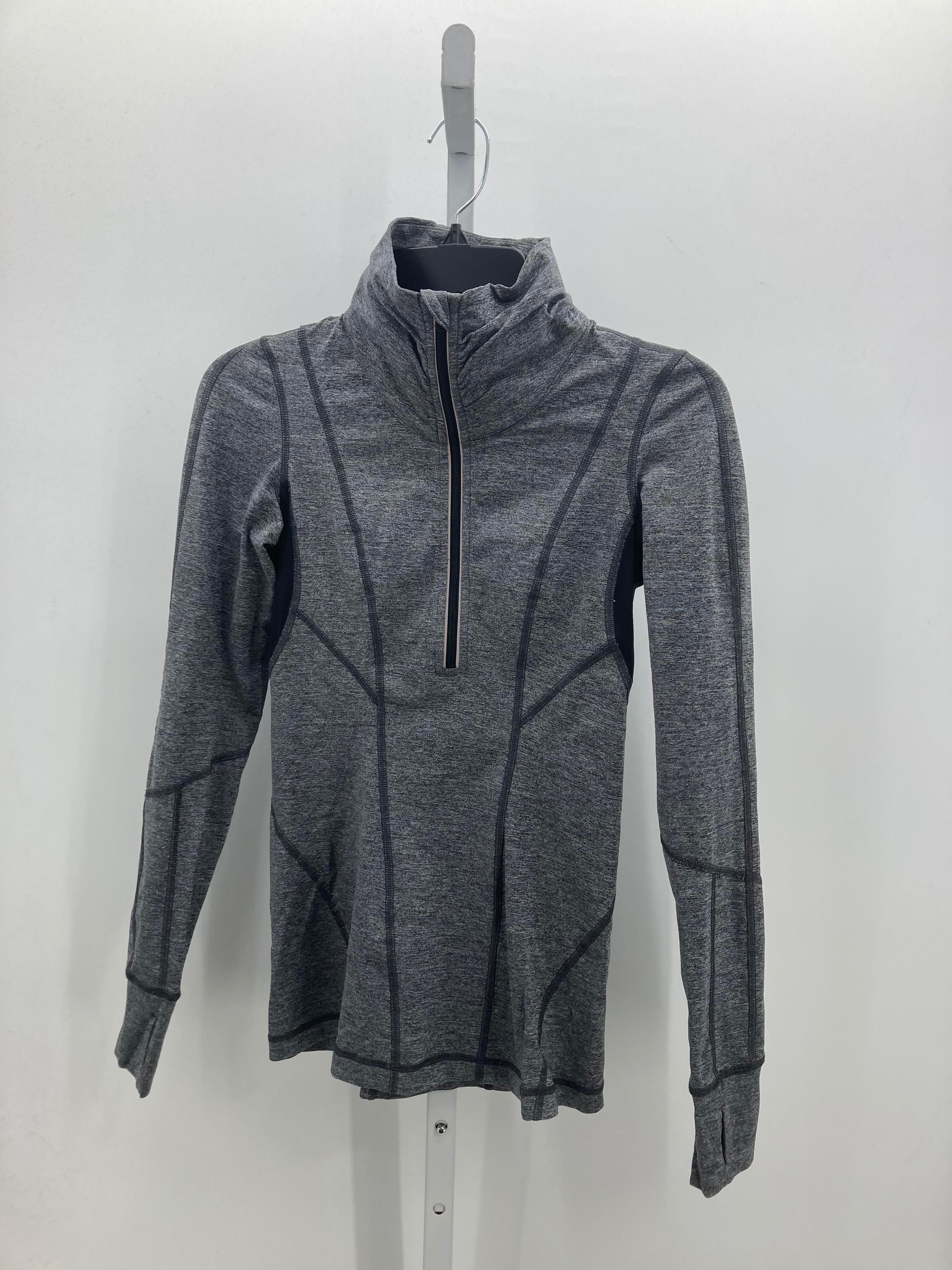Lululemon Size 4 Misses Long Sleeve Shirt