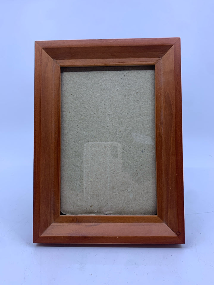 WOODEN PICTURE FRAME.
