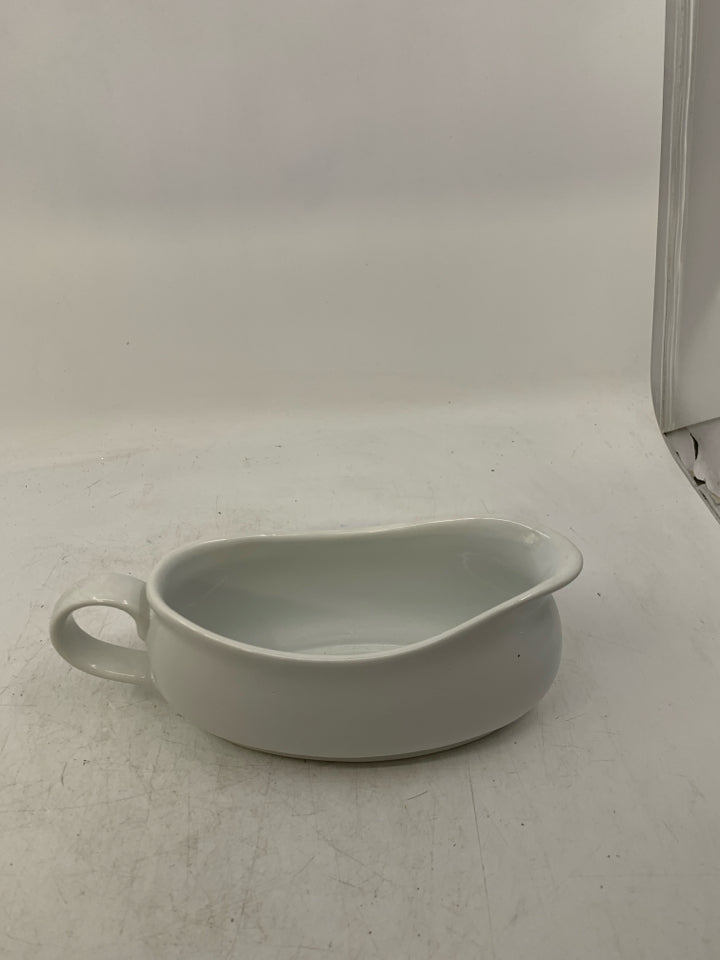 PORCELAIN BISTRO BLANC.