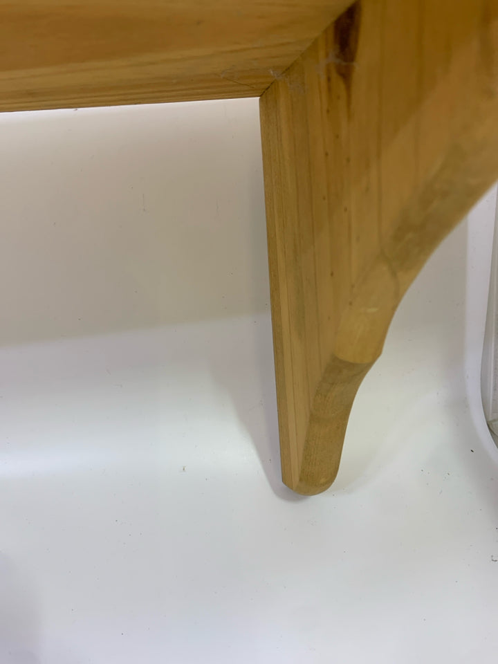 LIGHT WOOD WALL SHELF.