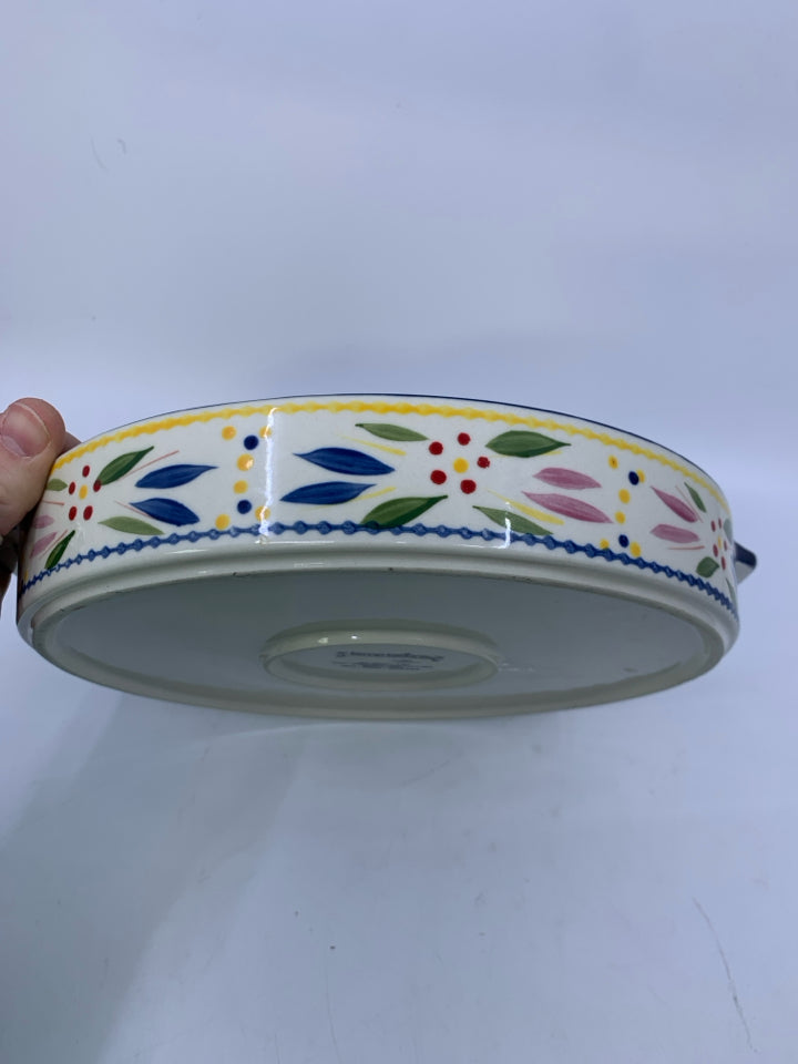 CIRCLE OLD WORLD COLORFUL PATTERNED BAKING DISH W/ HANDLES.