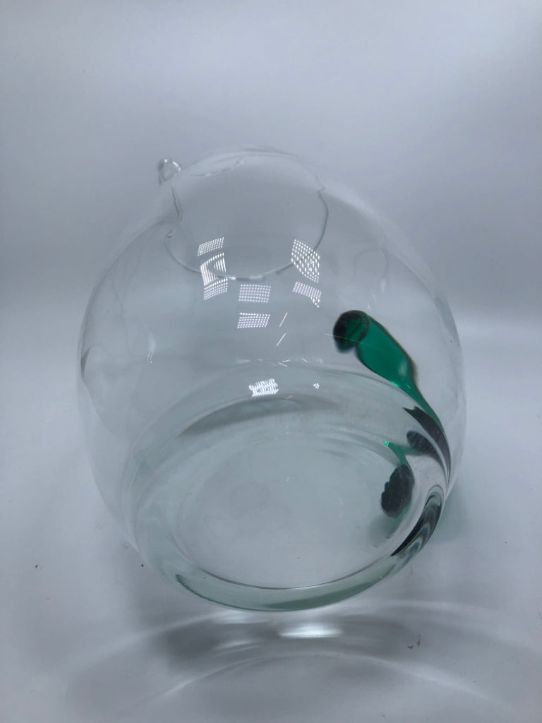 CLEAR GLASS PITCHER W/GREEN GLASS HANDLE.