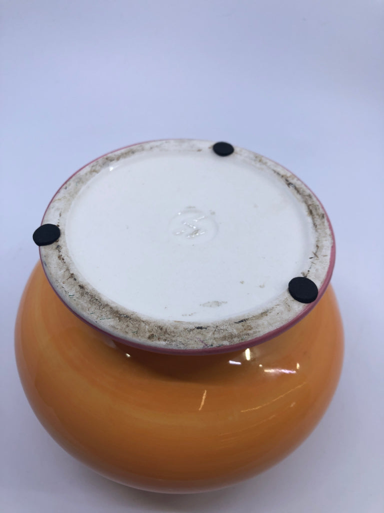 PINK/ORANGE FOOTED CERAMIC PLANTER.