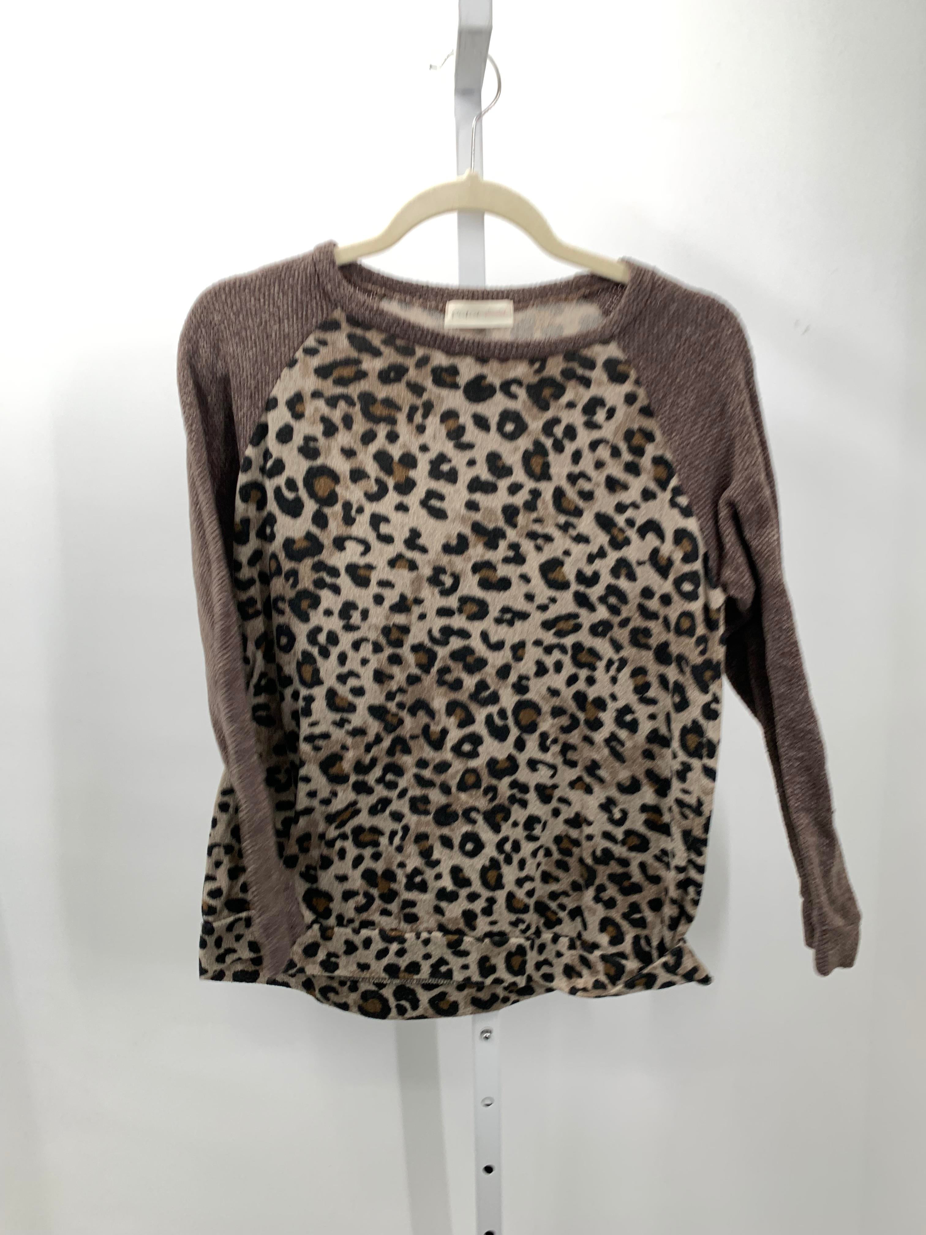 Size Medium Juniors Long Sleeve Sweater