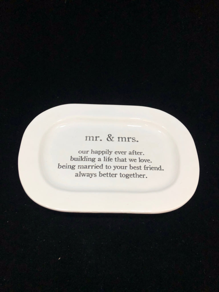 MR & MRS DECORATIVE PLATE.