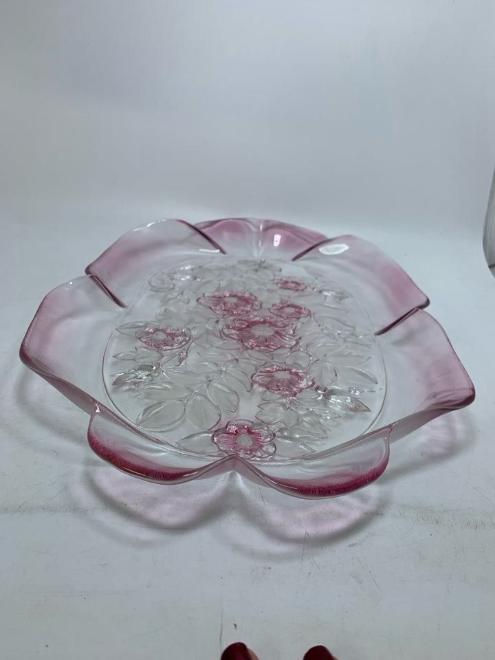 OVAL TWO TONED GLASS PLATTER W/ FROSTED FLOWERS.