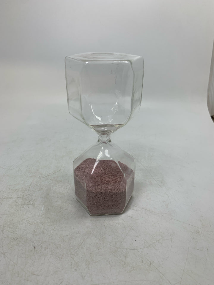 GLASS HEXAGON SHAPED HOUR GLASS 1 MIN TIMER.