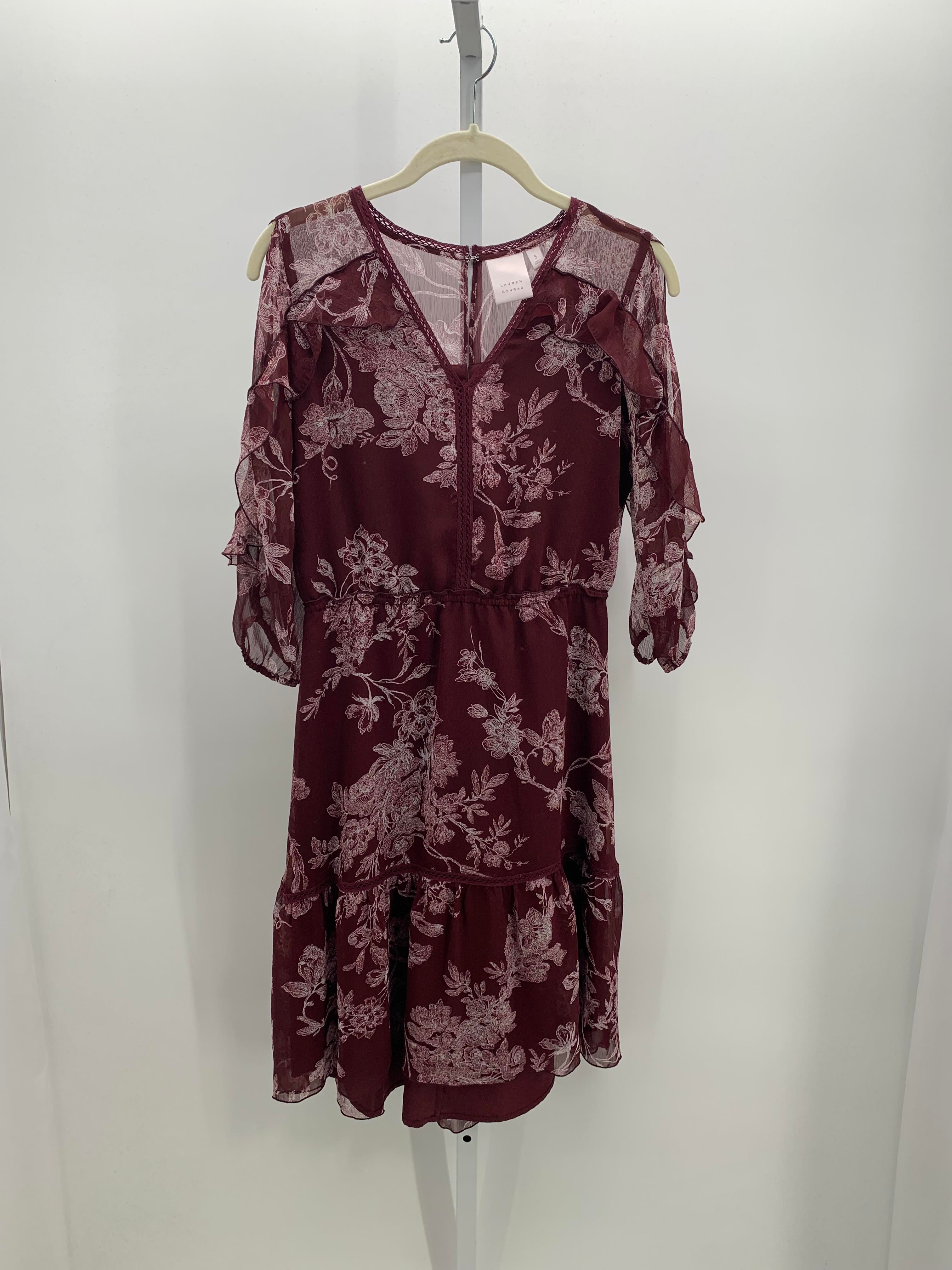 Lauren Conrad Size Small Misses 3/4 Sleeve Dress