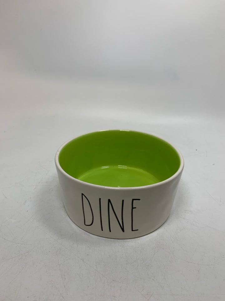 DINE DOG DISH BOWL W/ GREEN INSIDE.