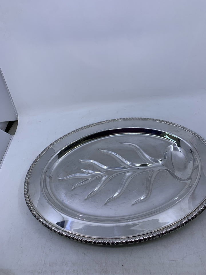 SILVER METAL FOOTED ROASTER.