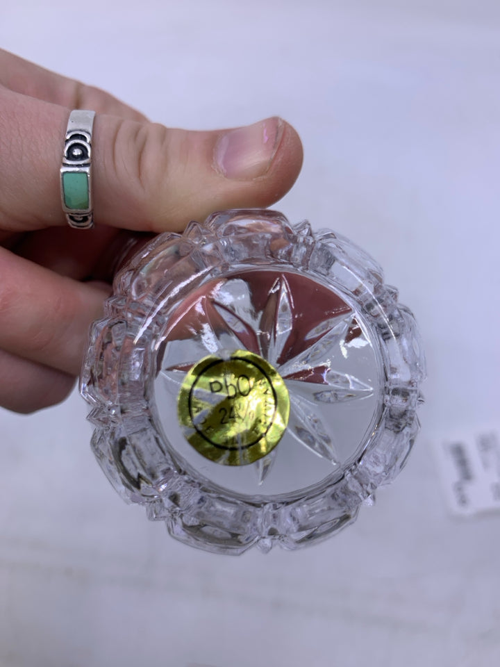 GLASS TEXTURED APPLE SHAPED.