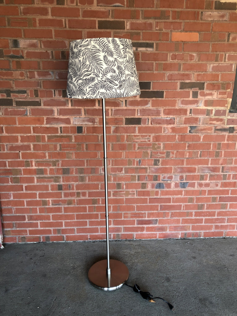 LEAF PRINTED FLOOR LAMP.