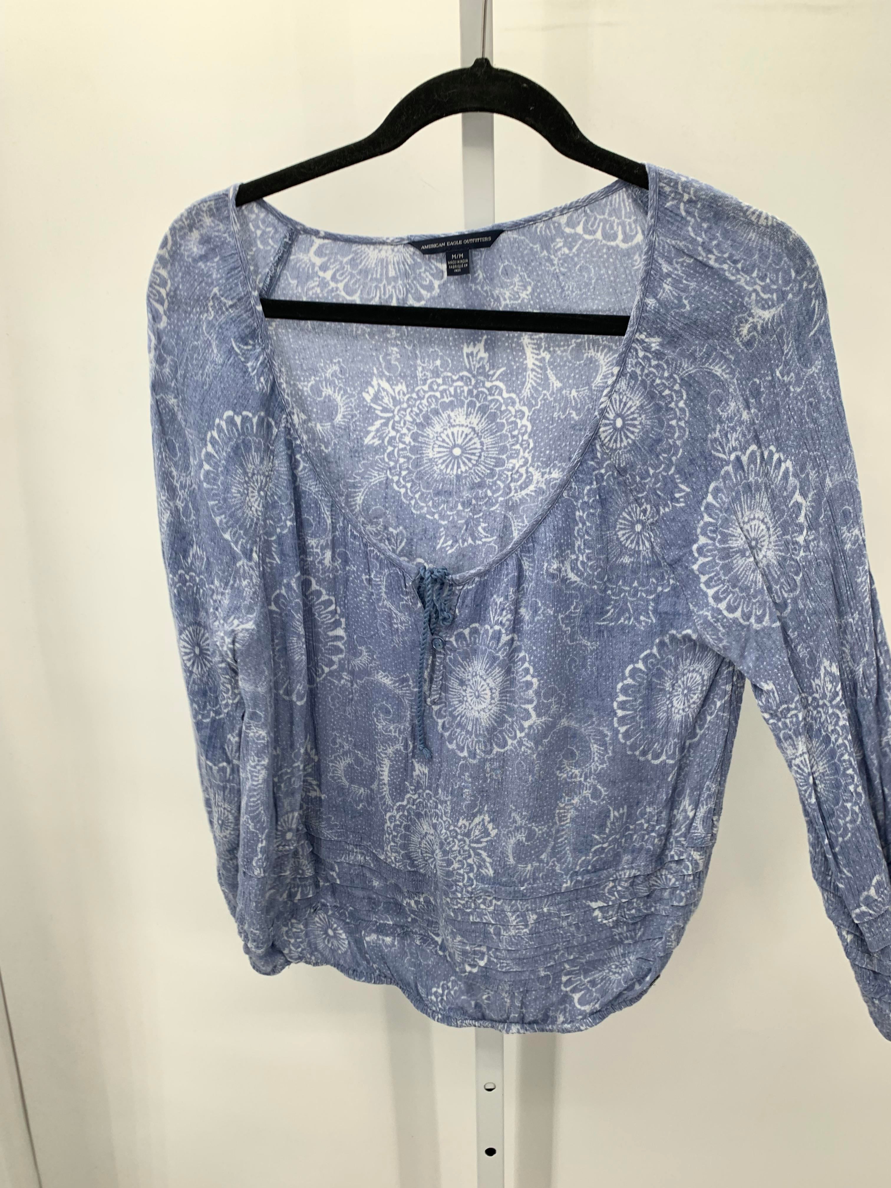American Eagle Size Medium Juniors 3/4 Sleeve Shirt