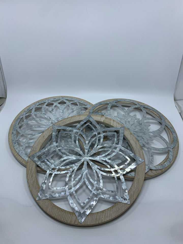 3PC ROUND WOOD AND METAL MANDALA WALL HANGINGS.