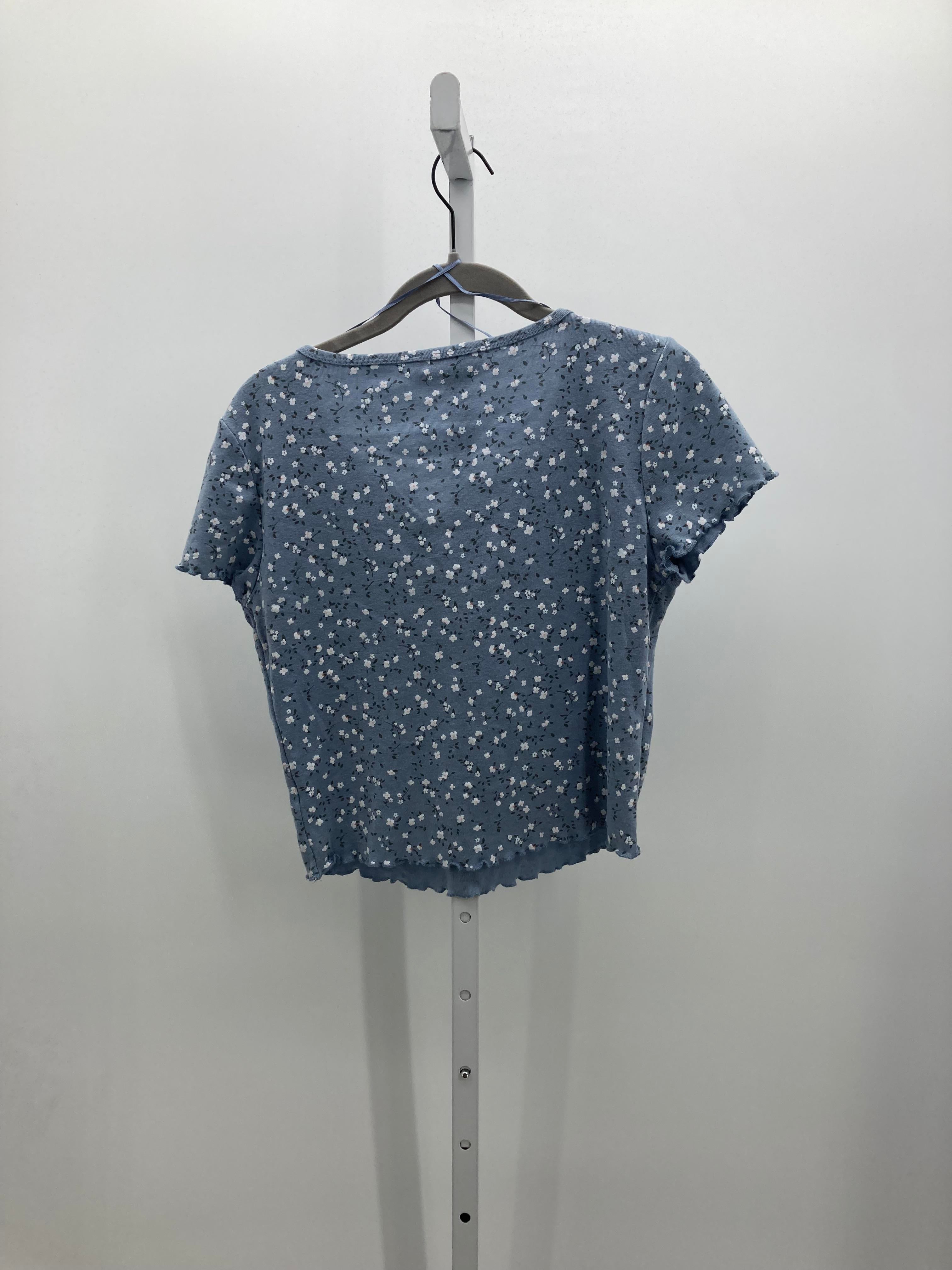Hippie Rose Size Large Juniors Short Sleeve Shirt