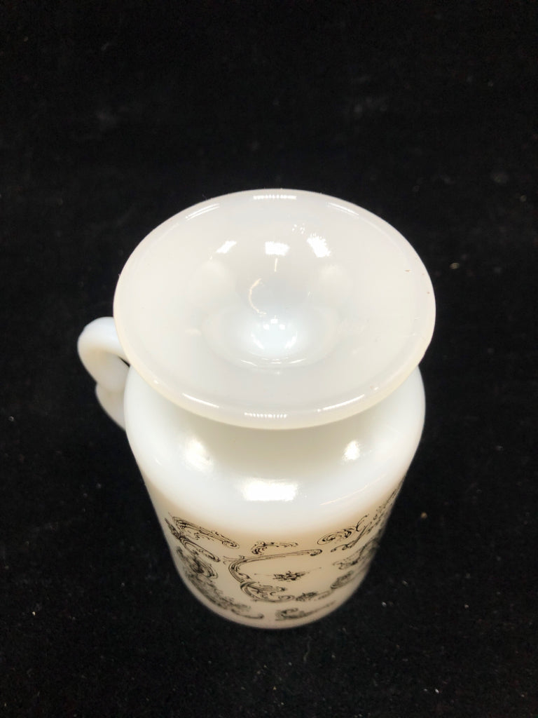 VTG MILK GLASS CHERUB LOVERS CUP.