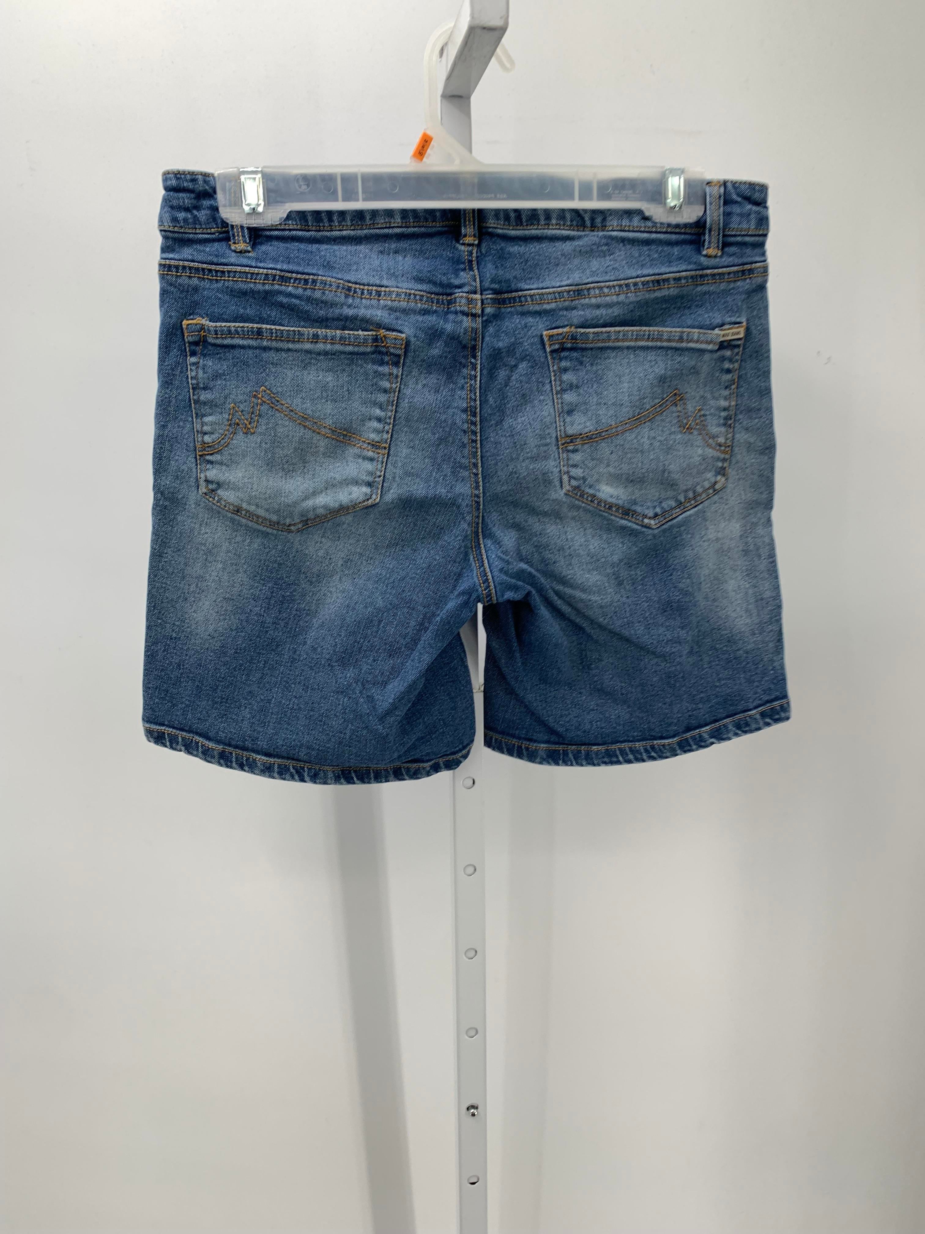 Max Jeans Size 8 Misses Shorts
