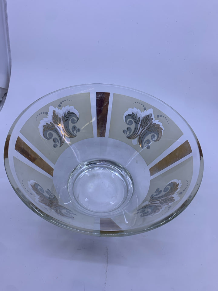 VTG 2PC CHIP AND DIP SET W GOLD FROSTED ACCENTS.