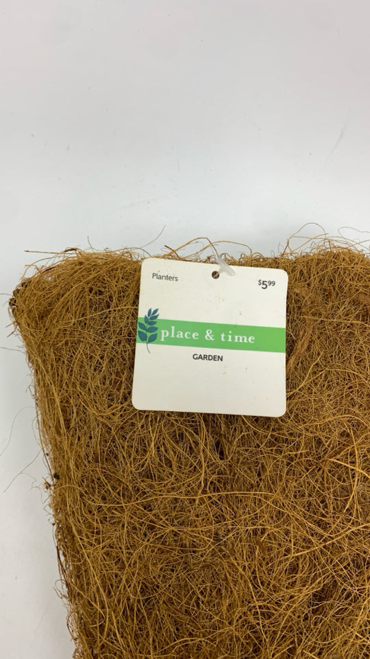 COCO PLANT LINER.