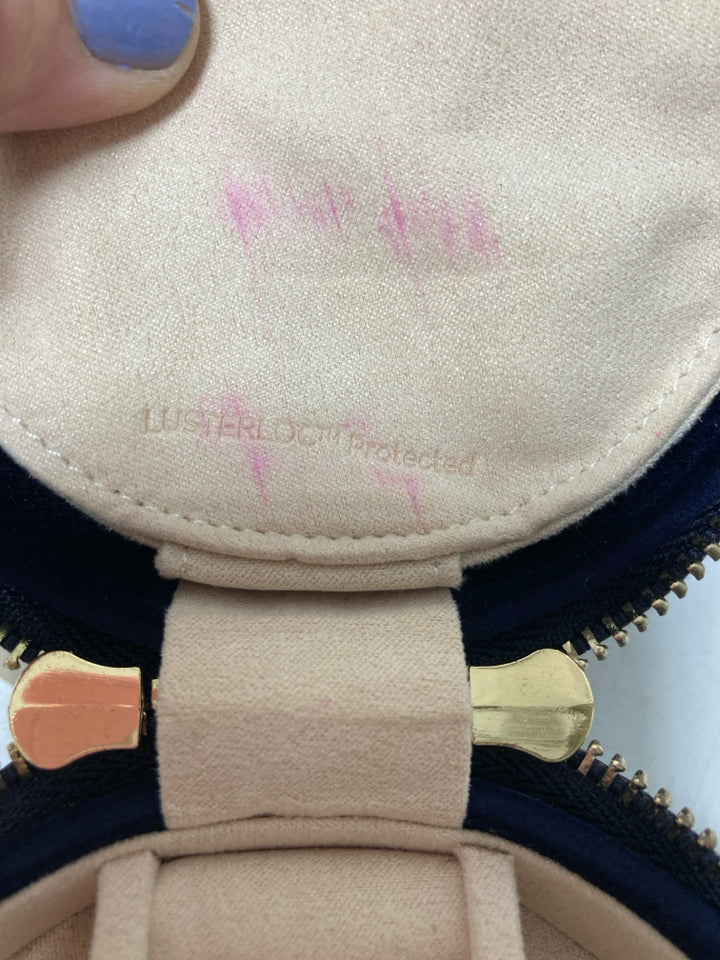 Wolf Zoe Velvet Embroidered Travel Circle Jewelry Case *Minor Pink Marks Inside