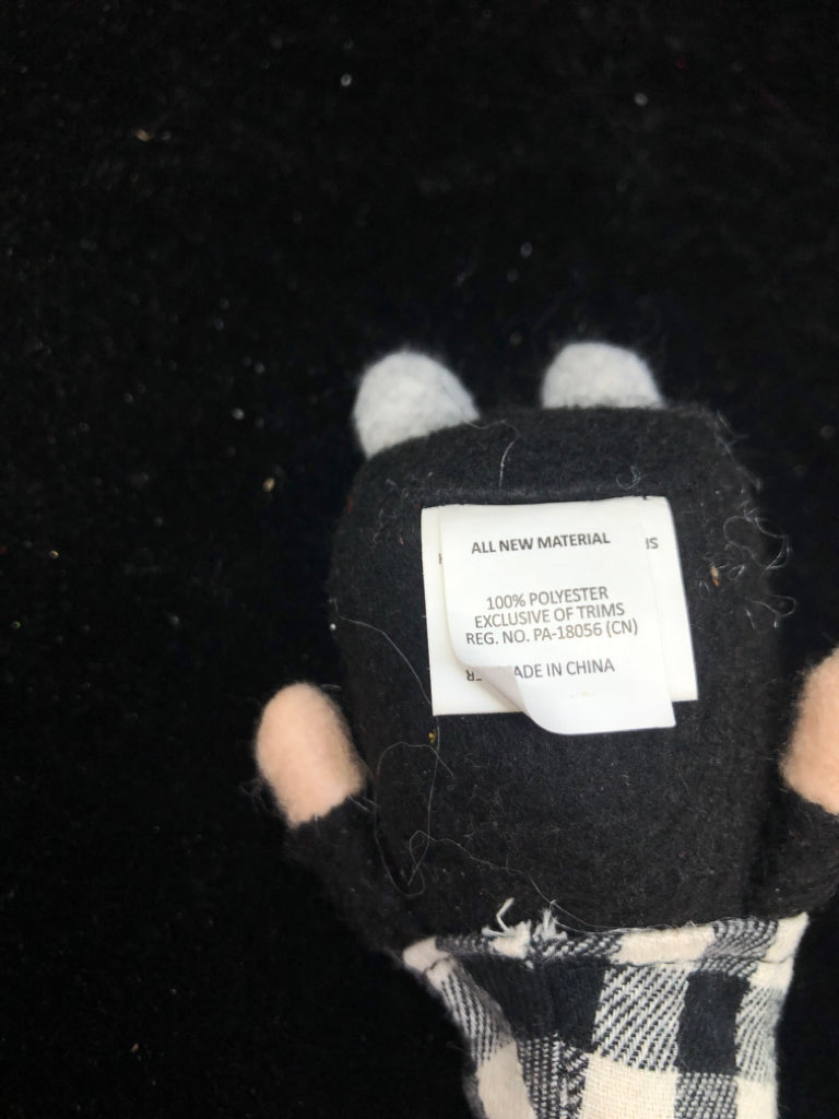 MINI PLUSH GNOME BUFFALO PLAID HAT.