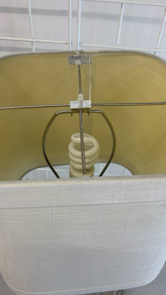 MARBLE AND GLASS BASE LAMP W/CREAM SHADE.