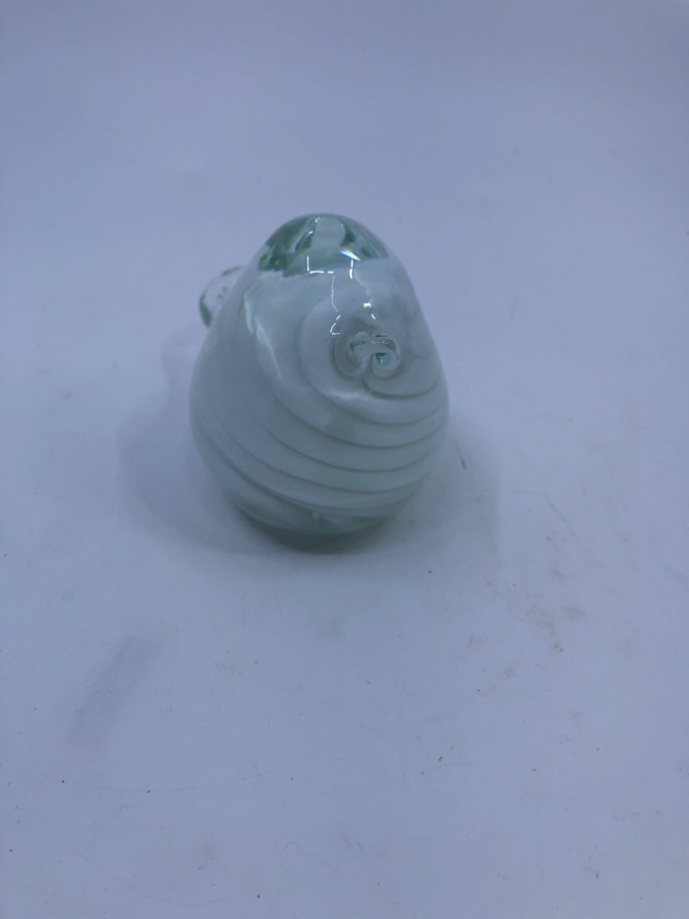WHITE HEAVY PAPERWEIGHT BIRD.
