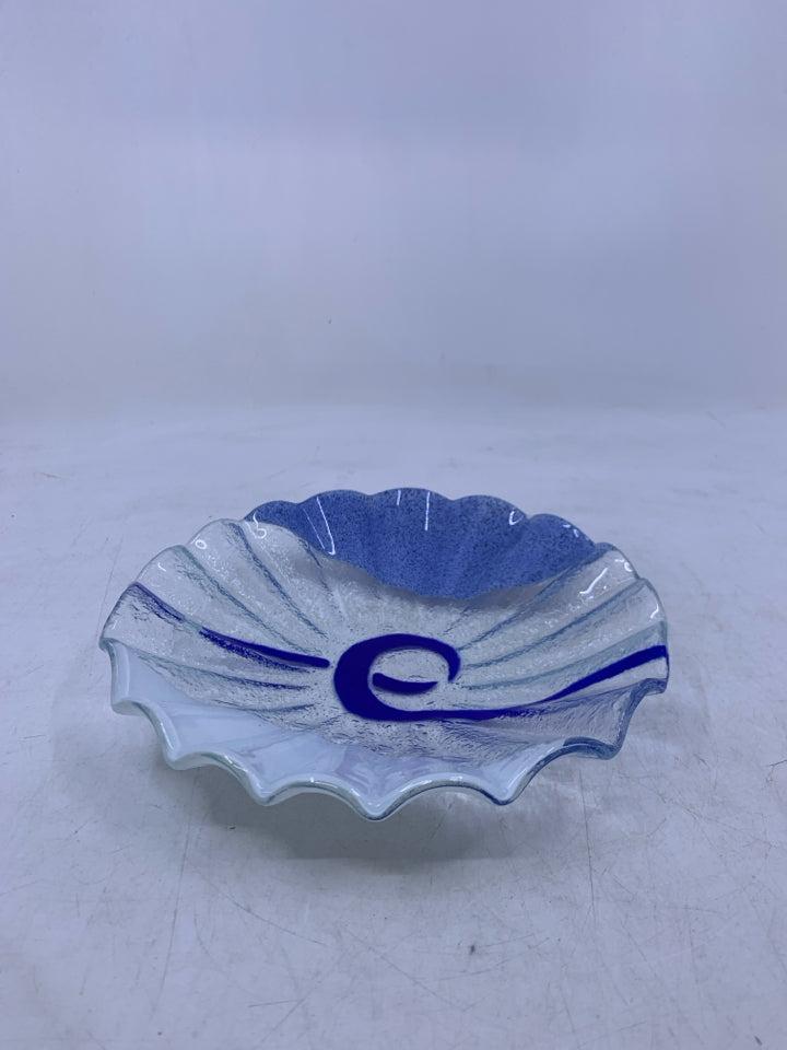 FUSED GLASS BLUE/WHITE DESIGNS FLARED EDGES CATCH ALL.