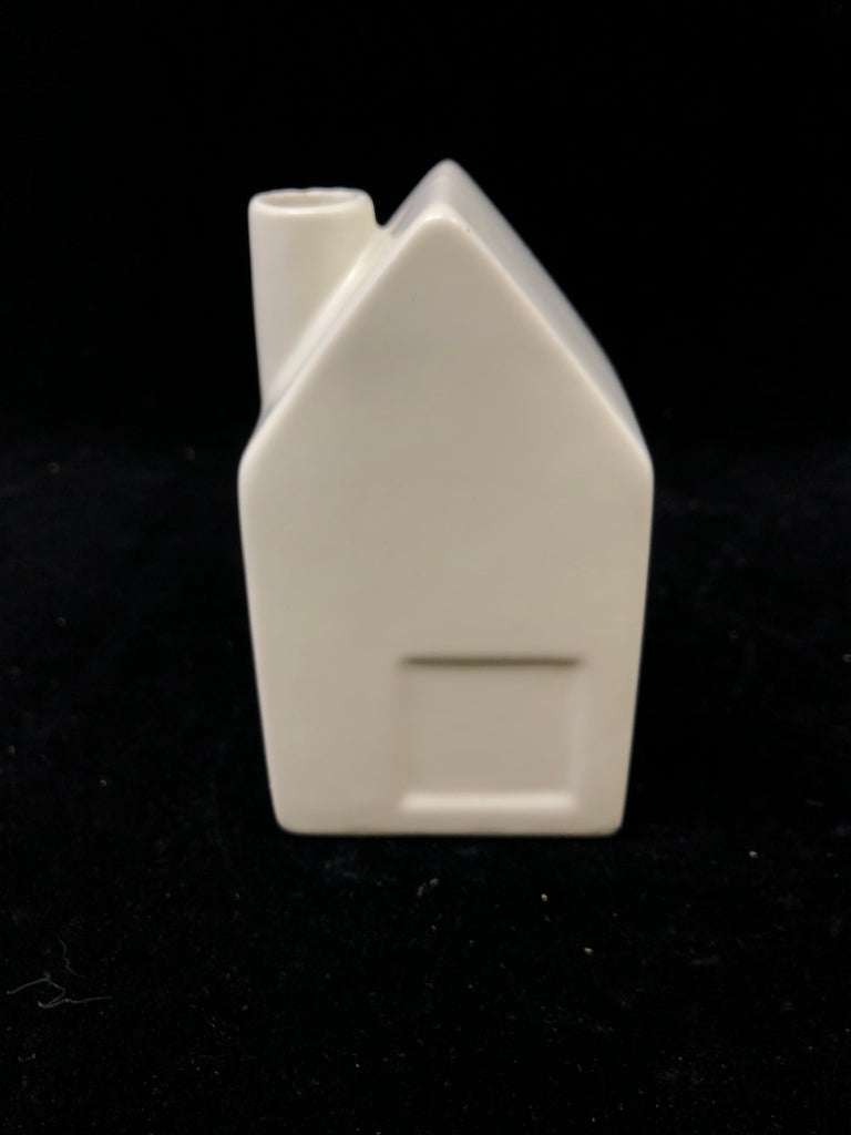 SMALL WHITE HOUSE CERAMIC VASE.
