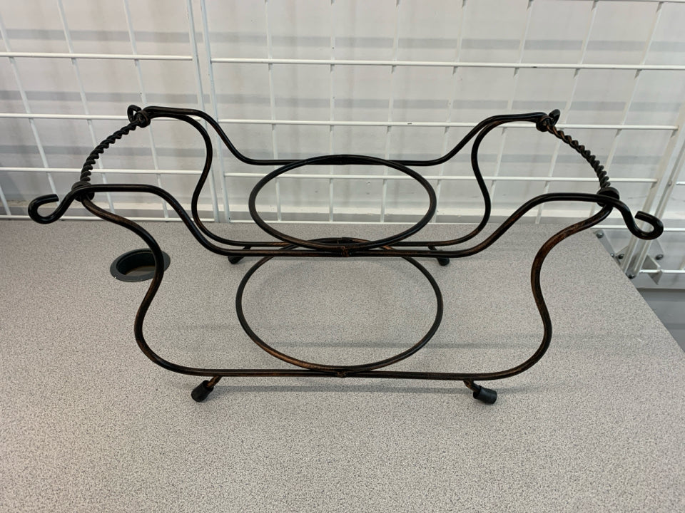 2PC 2-TIER METAL PLATE HOLDER.