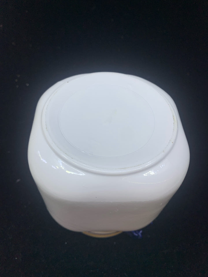 VTG WHITE CANISTER W BLUE LID.
